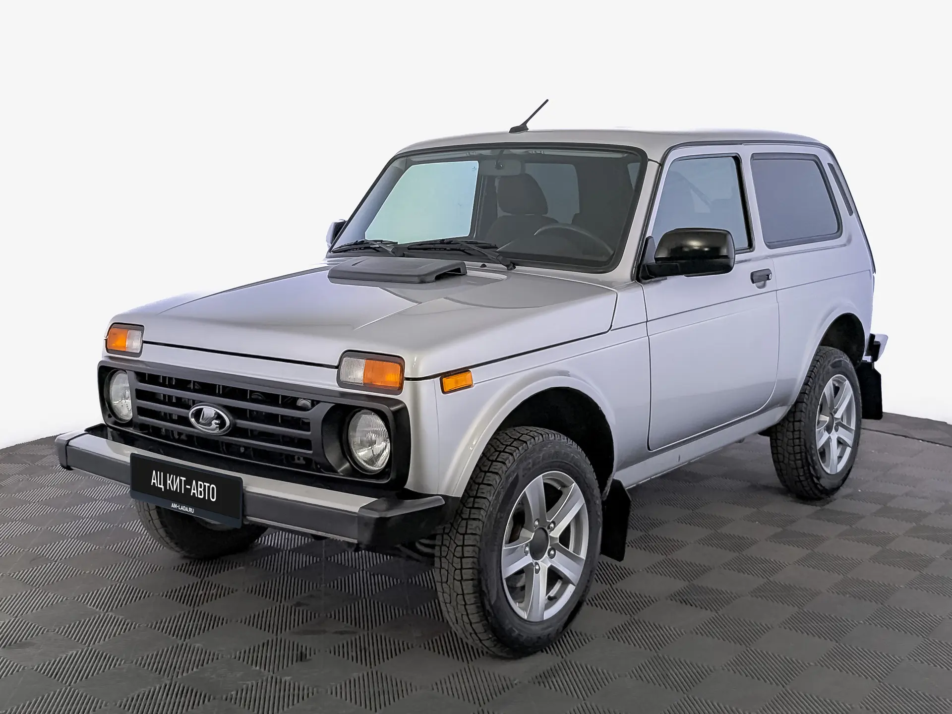 Lada Niva Legend